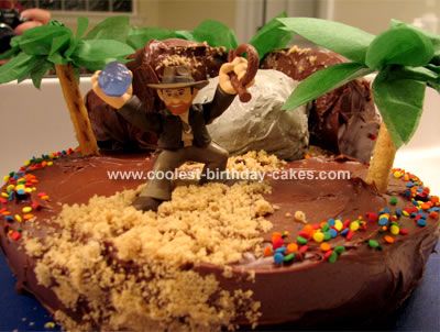 coolest-indiana-jones-cake-5-39047.jpg
